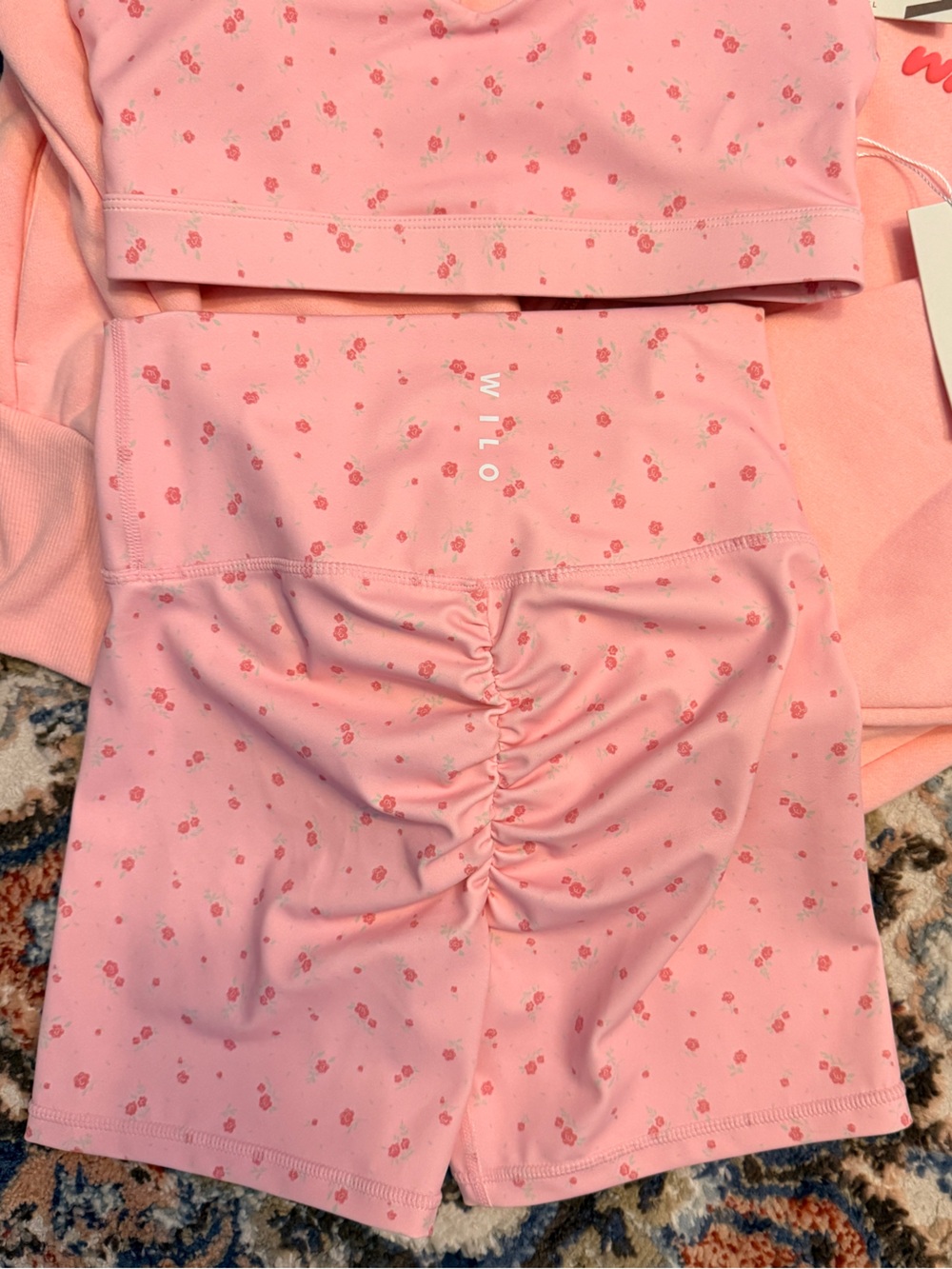 WILO The Label Pink Floral 3 Piece Set Hoodie Bra Scrunch Shorts S NWT $204 - Picture 4 of 11